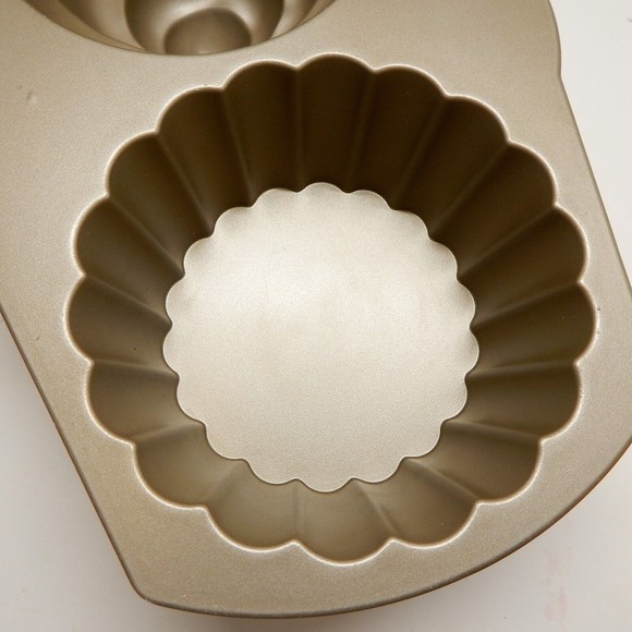 Nordic Ware Heavy Great Cupcake Cake Pan Williams Sonoma 10 Cup Mold Made in USA - Picture 7 of 8
